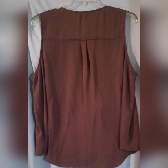 EUC, Maurices , Size 2x, Button Down Blouse - Picture 2 of 4